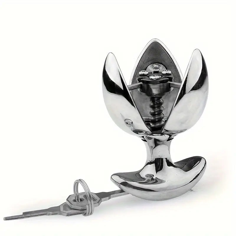 New Metal Butt Anal Chastity Lock Open Close Butt Plug For Women SM