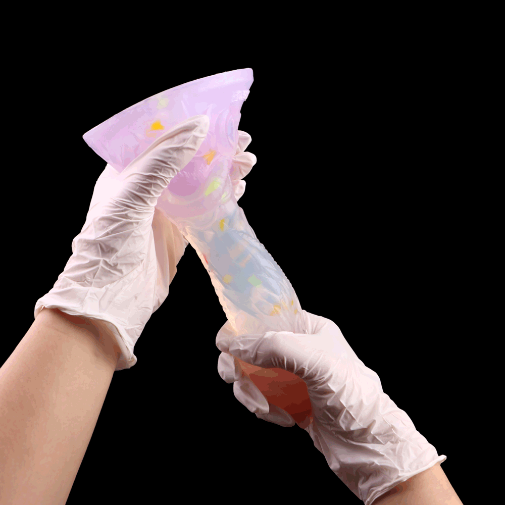 4.72in 5.9in 7.08in 8.66in Silicone Fantasy Soft Women Dildo With Key Chain